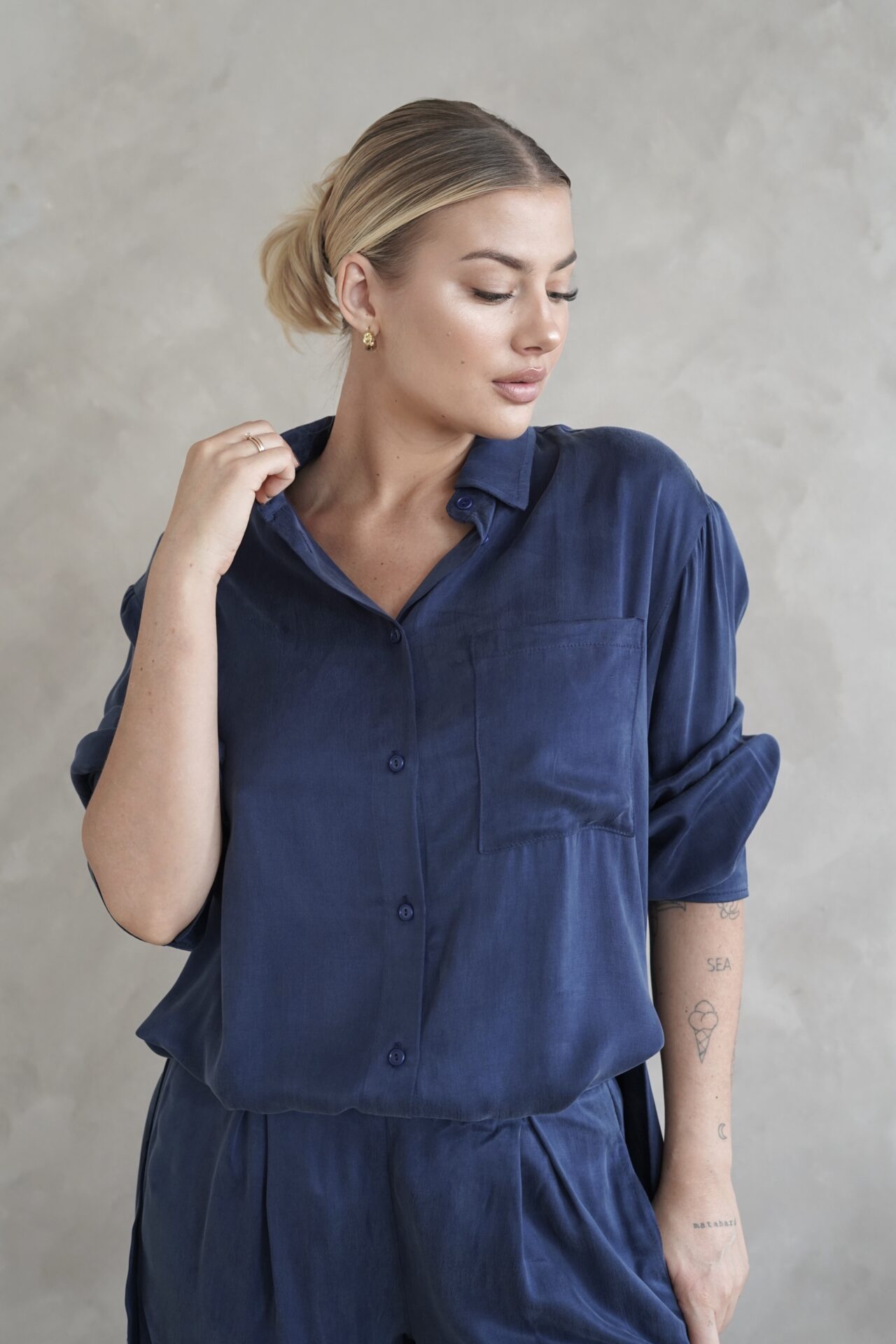Aura Navy Blue Set